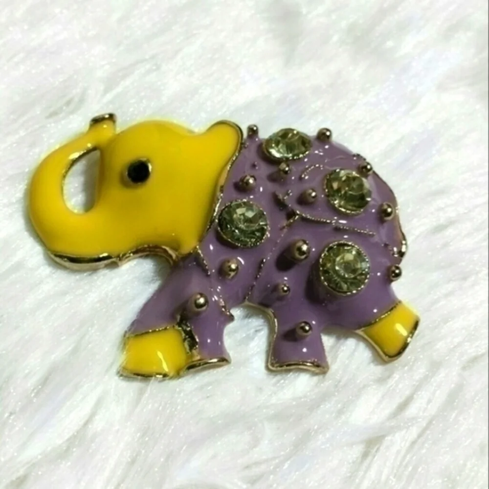 Vintage Lucky Jeweled Elephant Brooches Set